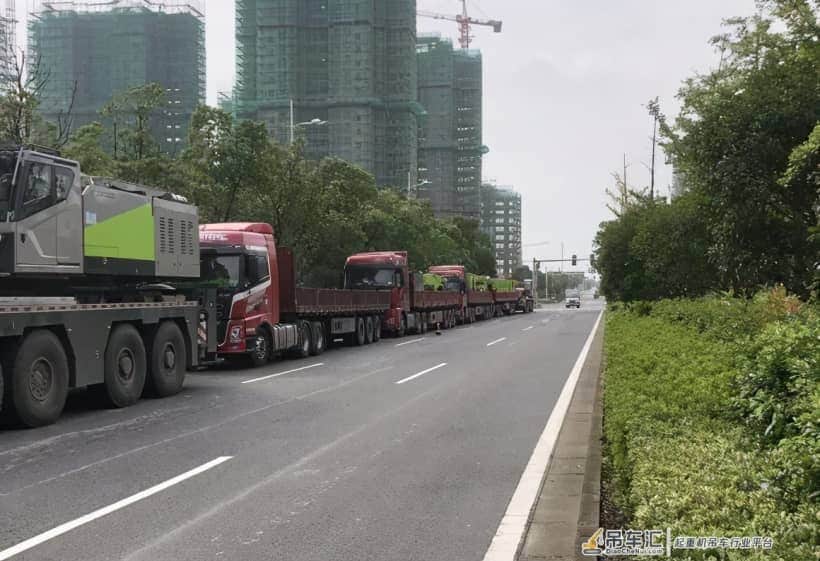 工地瞒报数据,300吨吊车放空,出场费谁来买单?