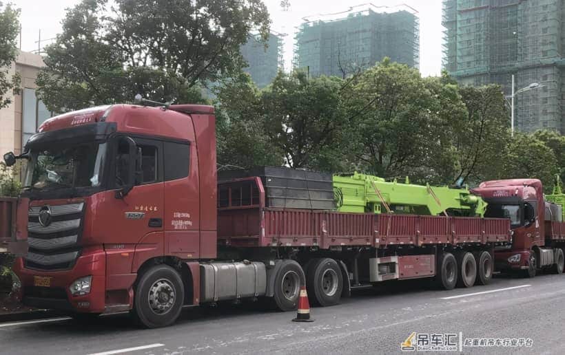 工地瞒报数据,300吨吊车放空,出场费谁来买单?