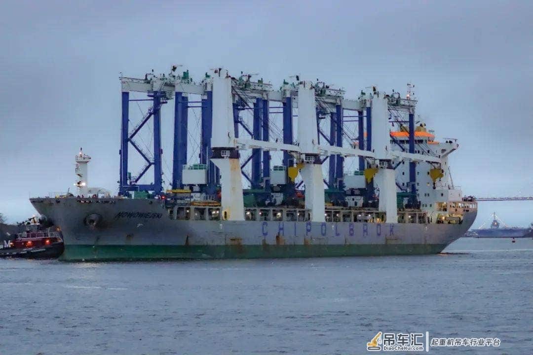 6台轮胎吊，中波“诺沃”轮助力美湾新码头建设