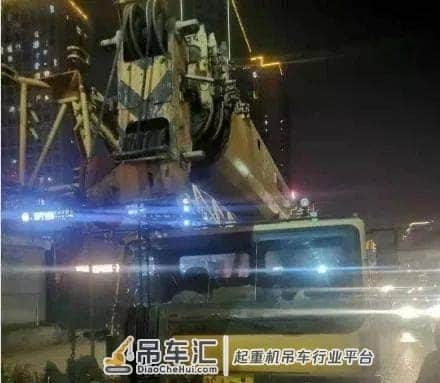 喝酒不开车!准驾不符醉酒开吊车,洛阳一驾驶员夜闯市区尴尬了