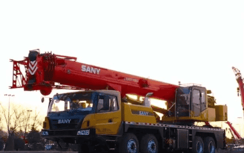 三一STC350C5吊车，新款四桥！主臂44m，配置如何？