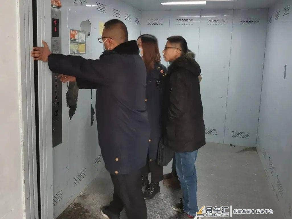 亮剑2021-春雷丨电梯无法报警？ 起重机未检验？立案查处！