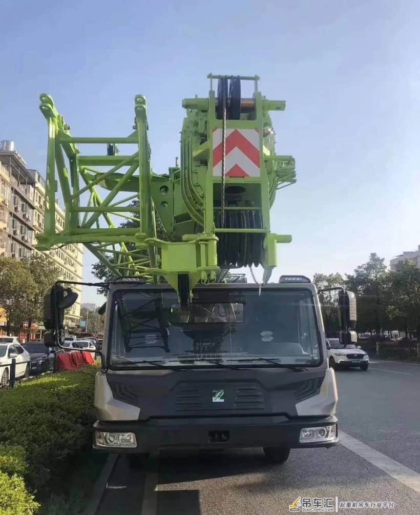 20万,能提几台25吨5节臂吊车?