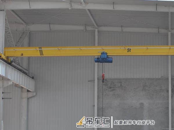 单梁起重机操作注意事项