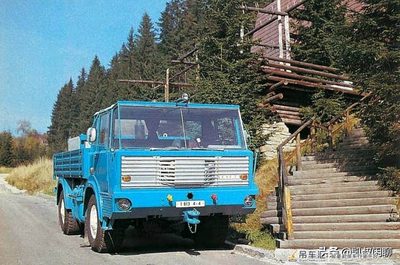 太脱拉T813-4x4、6x6、8x8大件牵引卡车和起重机