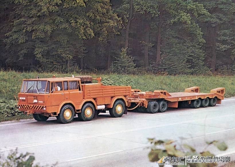太脱拉T813-4x4、6x6、8x8大件牵引卡车和起重机