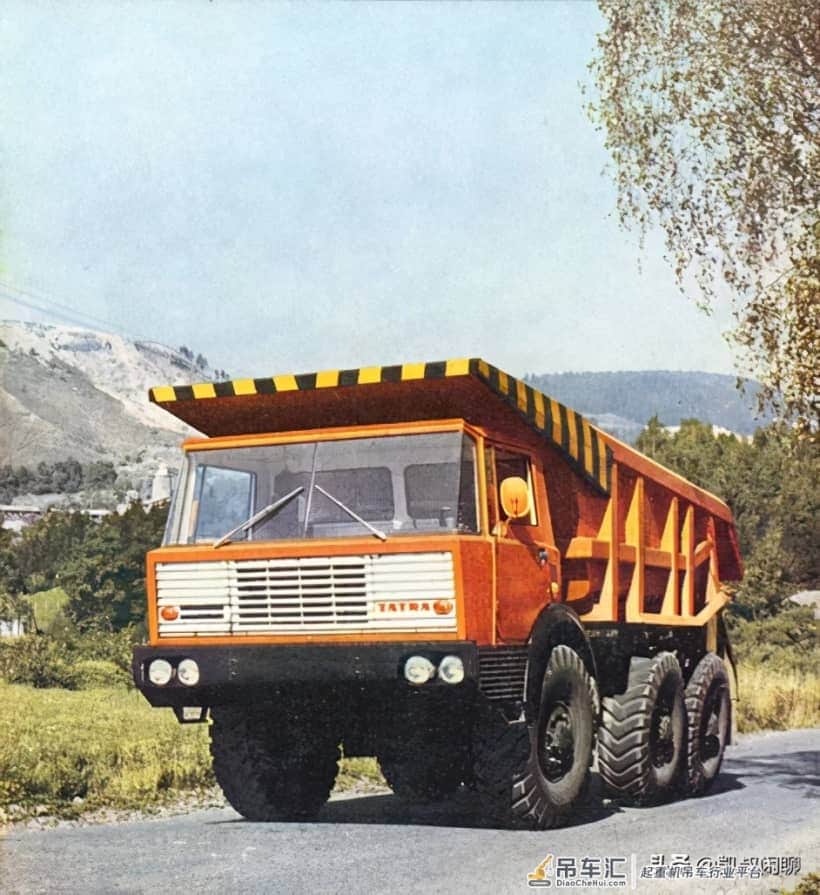 太脱拉T813-4x4、6x6、8x8大件牵引卡车和起重机