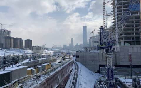 “双子”动臂塔助力世界地标性建筑 中联重科海外市场发展强劲