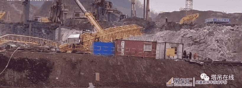 突发!贵州遵义一在建工地塔式起重机发生倒塌事故