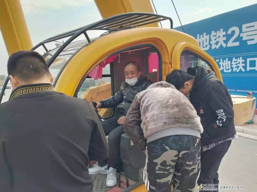 2021年，吊车司机能月入过万吗？