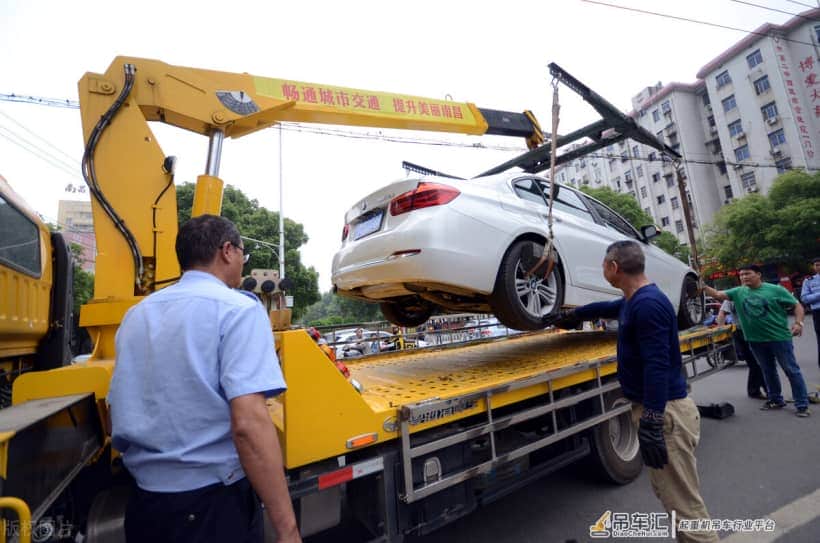 2021年，吊车司机能月入过万吗？