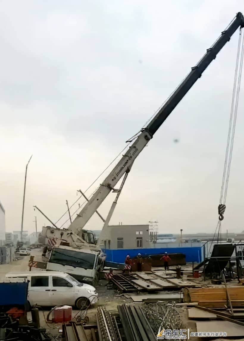 被逼无奈,中联老吊车怒当新吊车开 二手吊车保值率都下降了