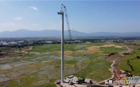 风电王者闪耀南国田园 中联重科履带起重机越南大显身手