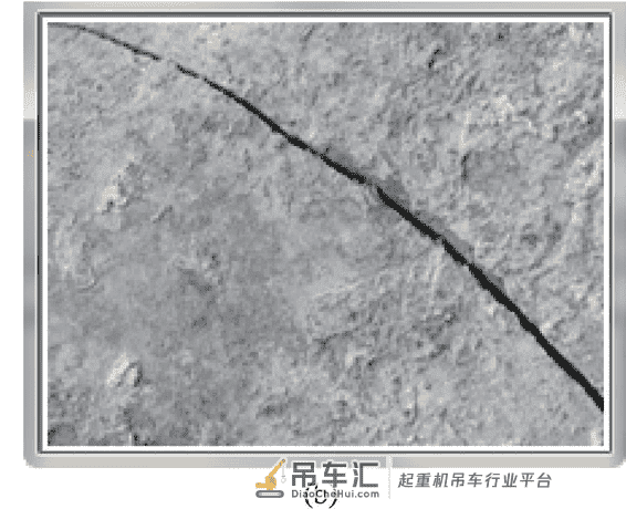 基于无人机平台的起重机金属结构损伤检测方法