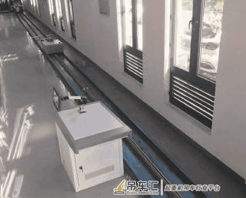 起重机械防碰装置试验系统的设计