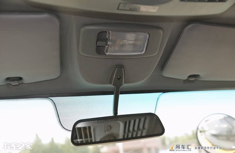 适合城乡市场,详解凯马凯捷M3吊车底盘