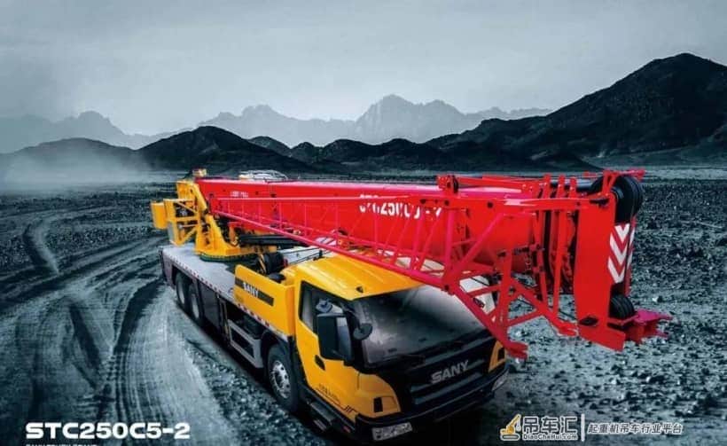 三一和中联新出的两款25吨吊车，哪款更值得入手？