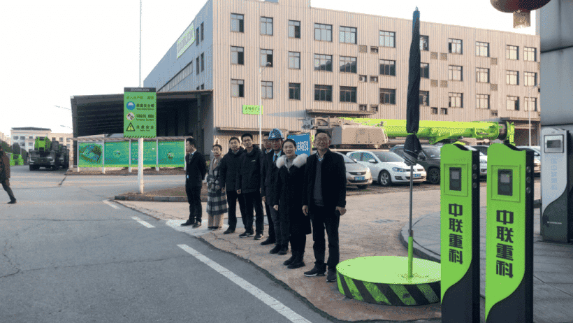 2021中联重科工程起重机分公司履带吊产品发车仪式暨开门红活动成功举行