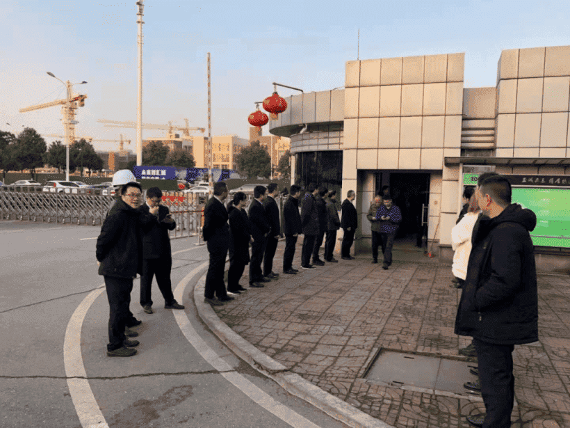 2021中联重科工程起重机分公司履带吊产品发车仪式暨开门红活动成功举行