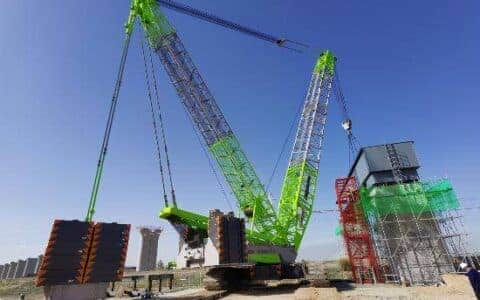中联设备助力新建兰张三四线铁路建设，全线首个钢盖梁吊装架设完成