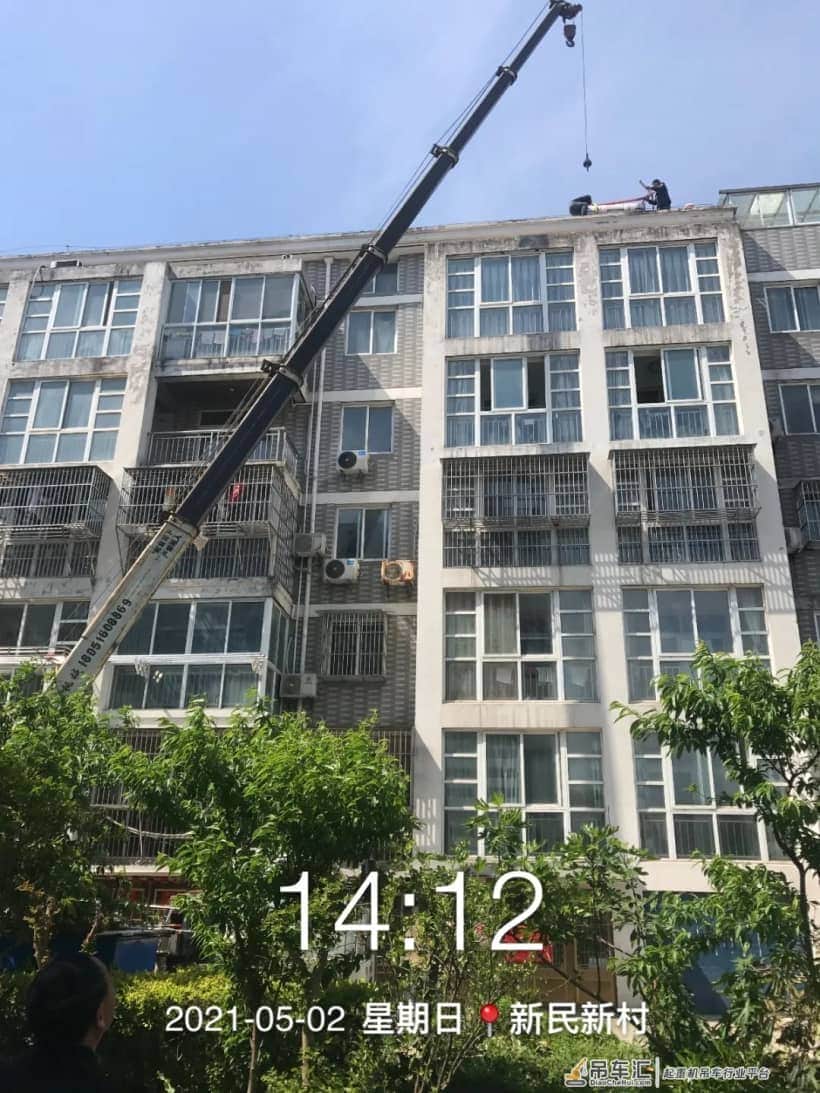 我为群众办实事 | 维护群众“头顶上的安全”,他们开着吊车来了——