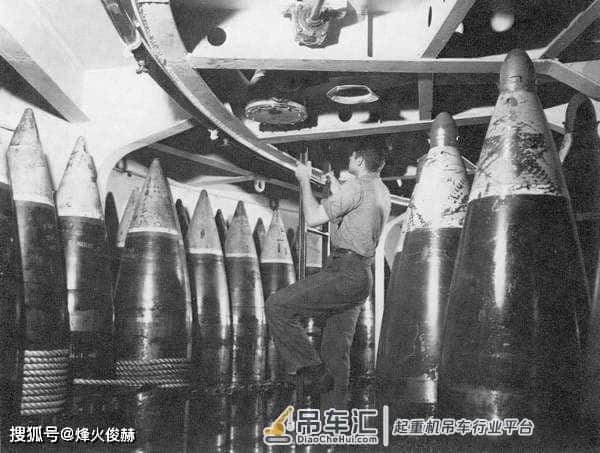 战列舰1吨多炮弹如何运输?靠“大力水手”搬么?还真不是
