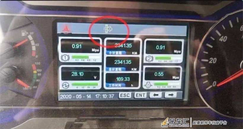 开国六吊车的吊友越来越多,二舅网提醒你注意仪表盘这个图标!