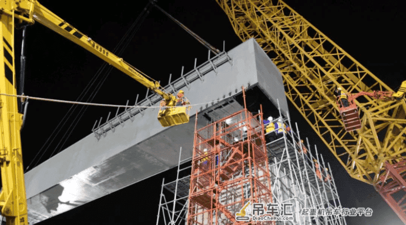 壹现场丨京唐铁路特大桥跨京哈铁路门式墩钢横梁吊装就位