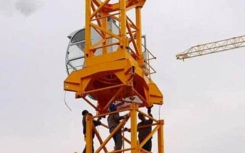 当工地烂尾后，为什么施工队不把塔吊拆除呢