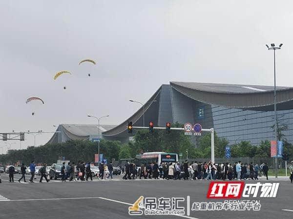 178米高的起重机，卖了！长沙工程机械展现场签约火爆