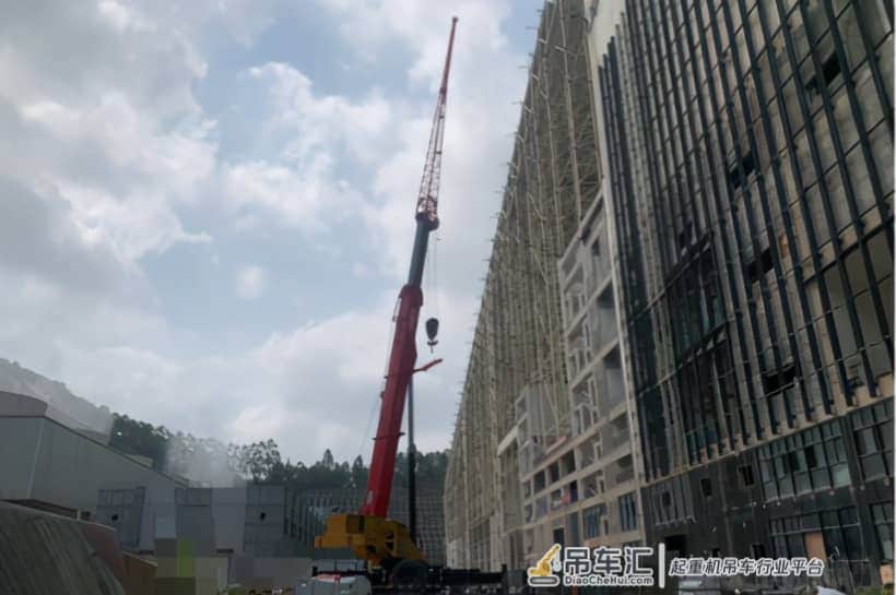 突发!天降横祸!深圳一司机被汽车起重机吊钩坠落击中死亡