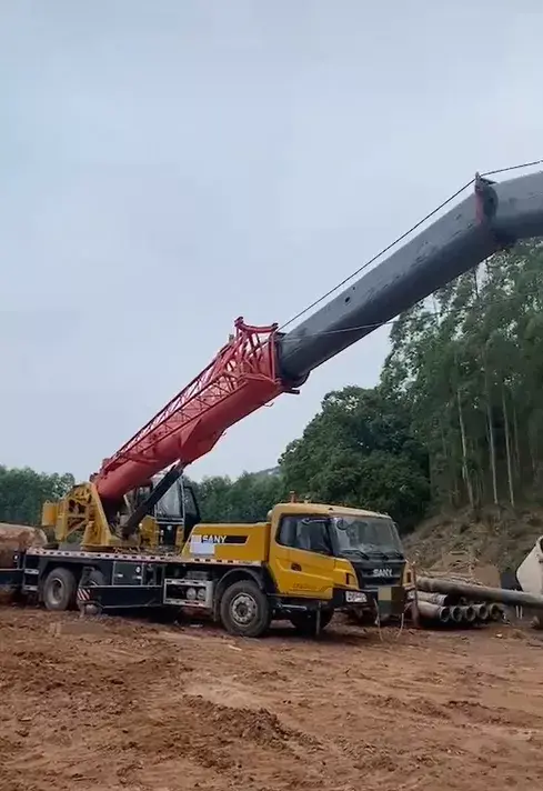 工地干拔！汽车吊秒变”折臂吊”不行就移车，总是要付出代价