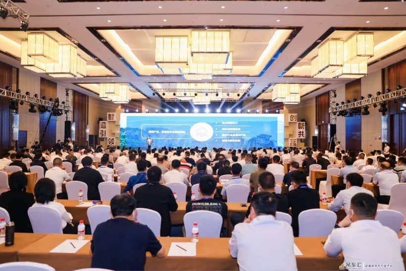 叫响民族品牌,卫华集团打出“新中式起重机”大旗