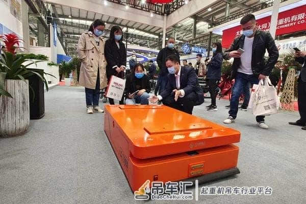 卫华集团精彩亮相第七届中国·长垣起重装备博览交易会
