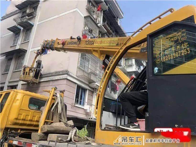 23岁大学毕业生在绍兴开吊车，月收入两三万元！