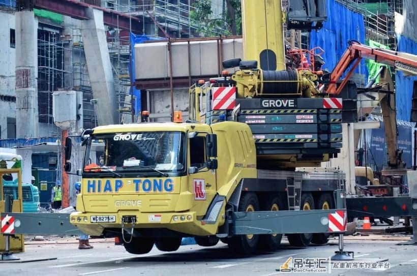 出场费300w的吊车，利勃海尔汽车吊