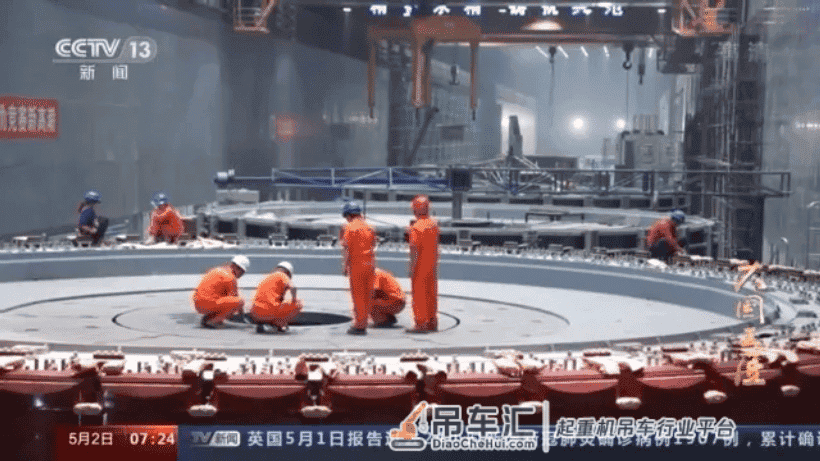 吊装2300吨,精度1毫米!这才是“微操绝活”