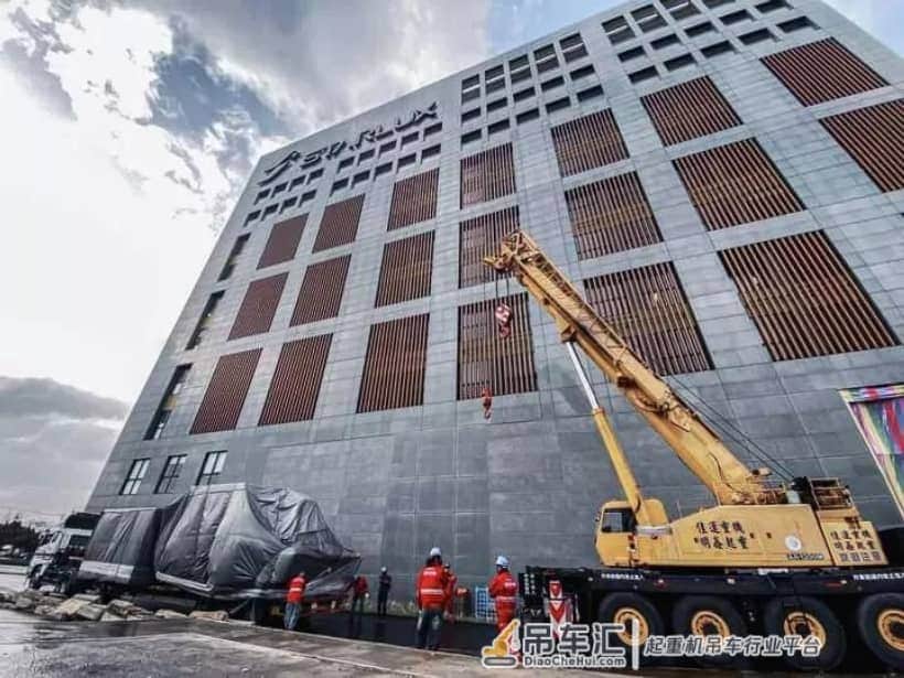 国内最后的2台德玛格起重机