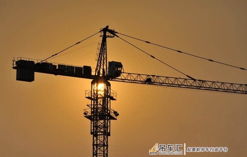 吊车越来越多,为什么吊车司机却那么难招?