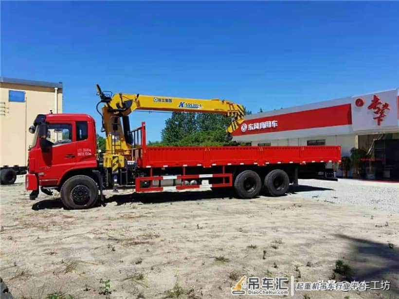 国六东风新款K5后八轮徐工12吨4节臂随车吊