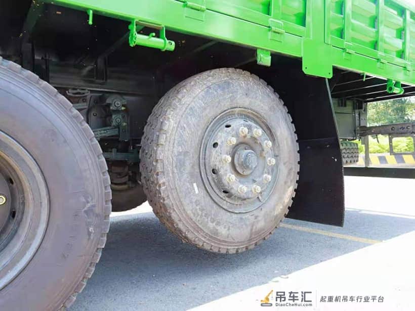 三环昊龙12吨随车吊 国六可提升后桥