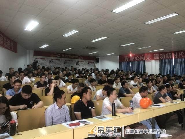 江阴市市监局长泾分局开展起重机械地面操作人员培训
