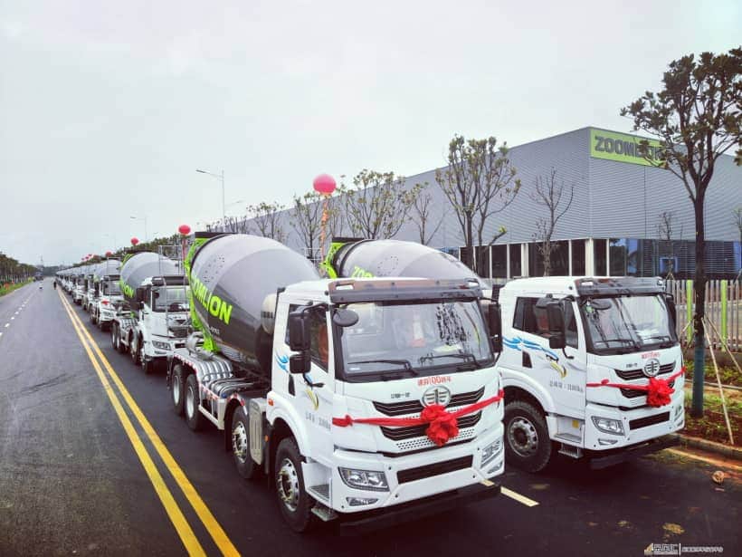 “天涯海角”遇见极光绿 中联重科百台国六搅拌车批量发车
