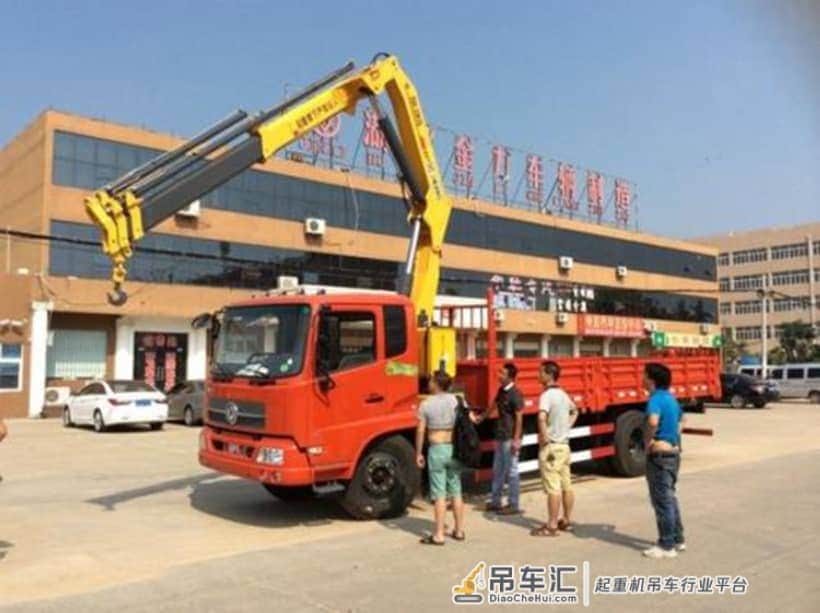 随车吊属于什么车?需要什么与普通车辆不同的手续?