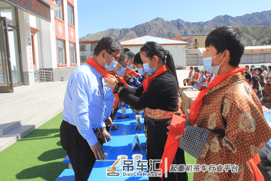 一直在路上 | 中联重科客户联盟“联爱助学”甘肃之行