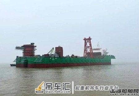 海上风电施工将添又一利器!这家船厂一艘2400吨全回转起重船出坞