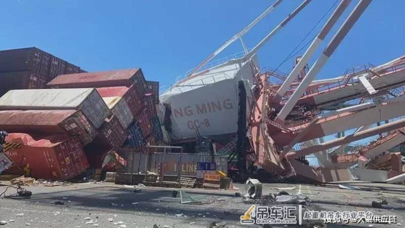 严重突发,大型集装箱船撞倒台湾高雄岸吊,船期将再受影响!