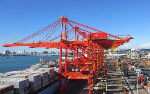 振华重工轮胎吊首入南非市场