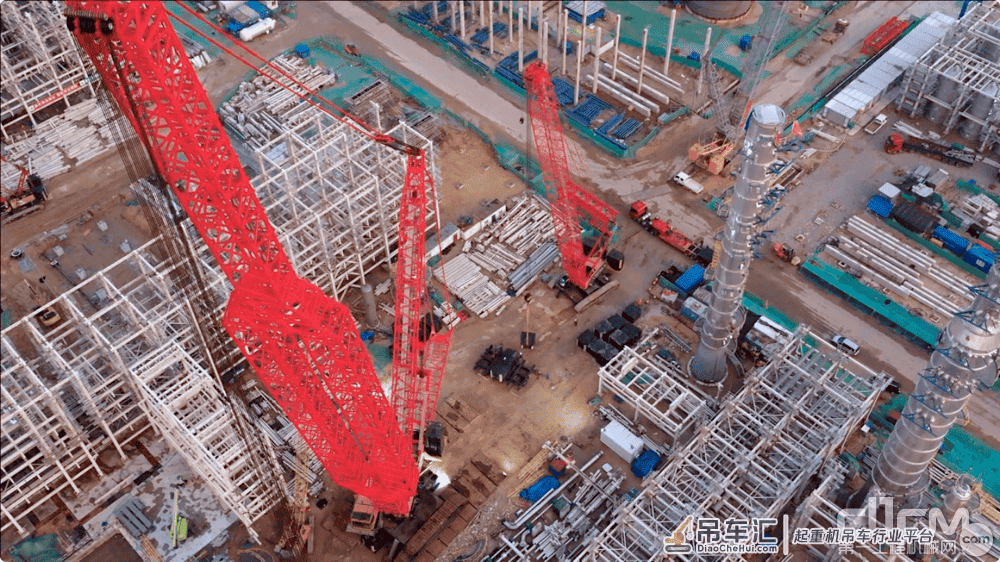 三一实力展示,国内2000吨级履带起重机首次采用双臂工况
