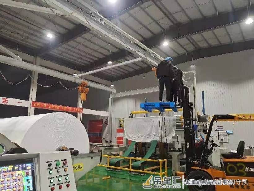 同步环链电动葫芦在无纺布生产起吊过程中的应用